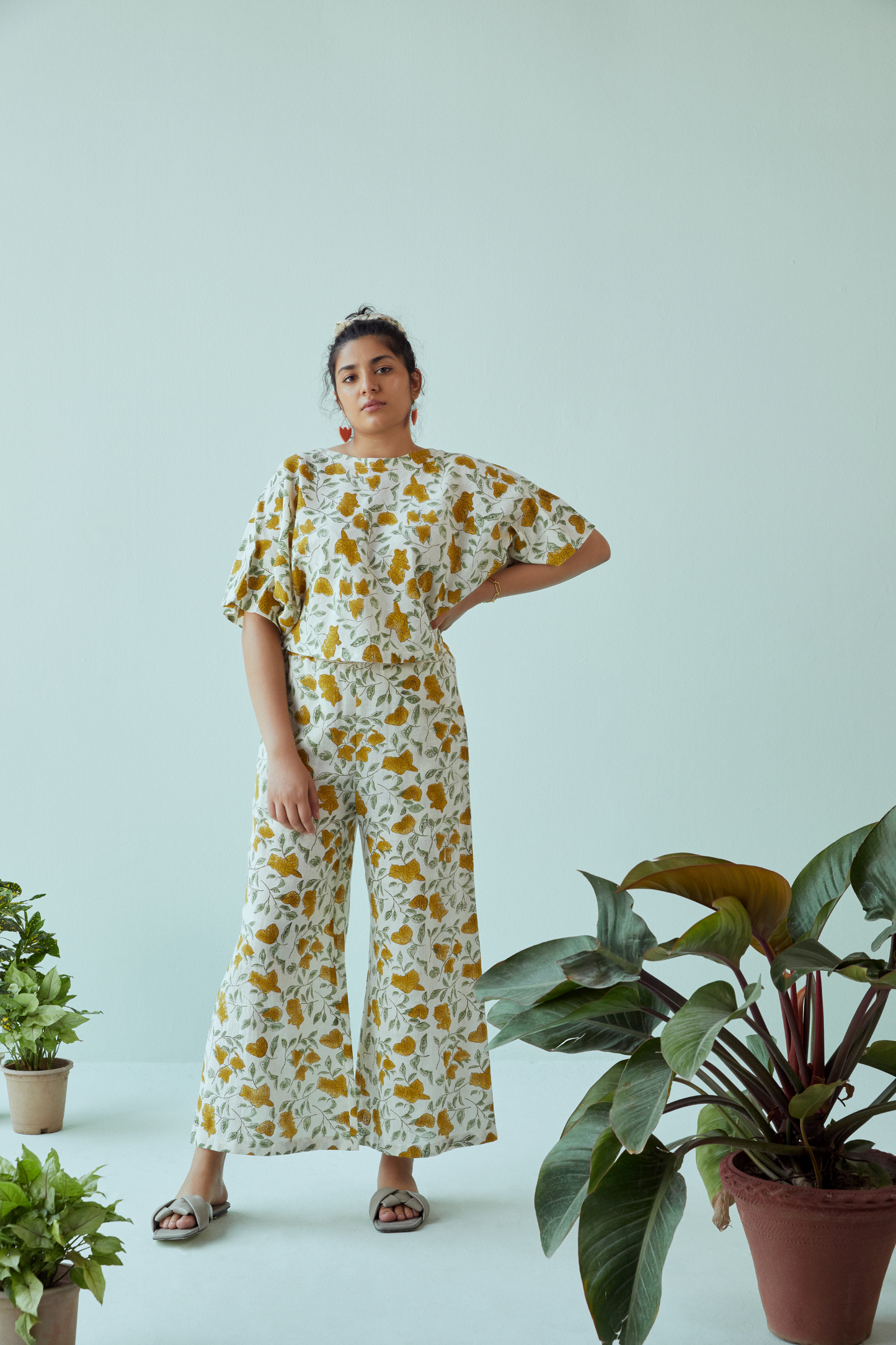 Bougainvillea Blooms kala cotton top