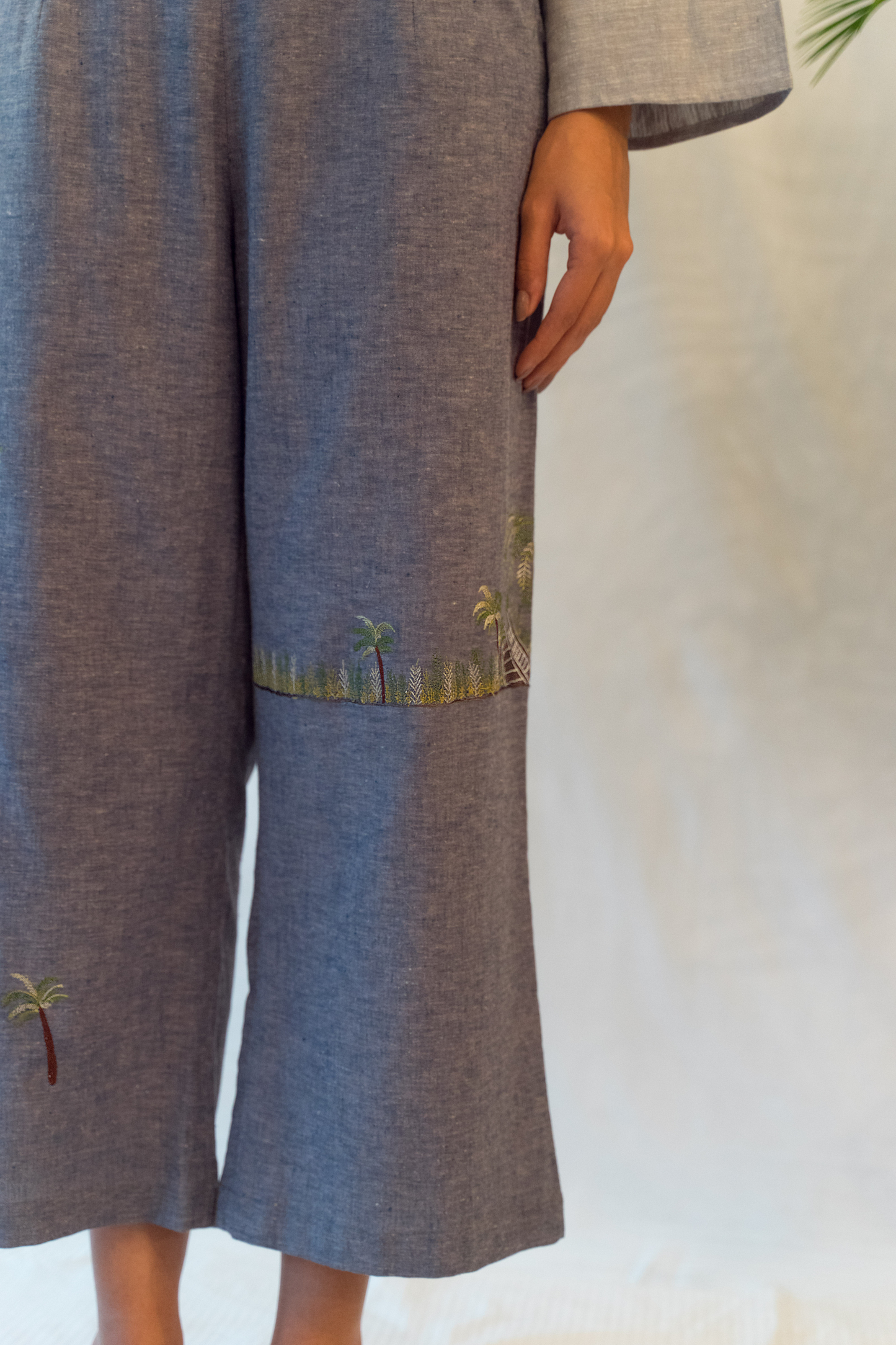 Sui | GREEN VIBES casual hemp denim trousers from Flow Winter Collection 2019