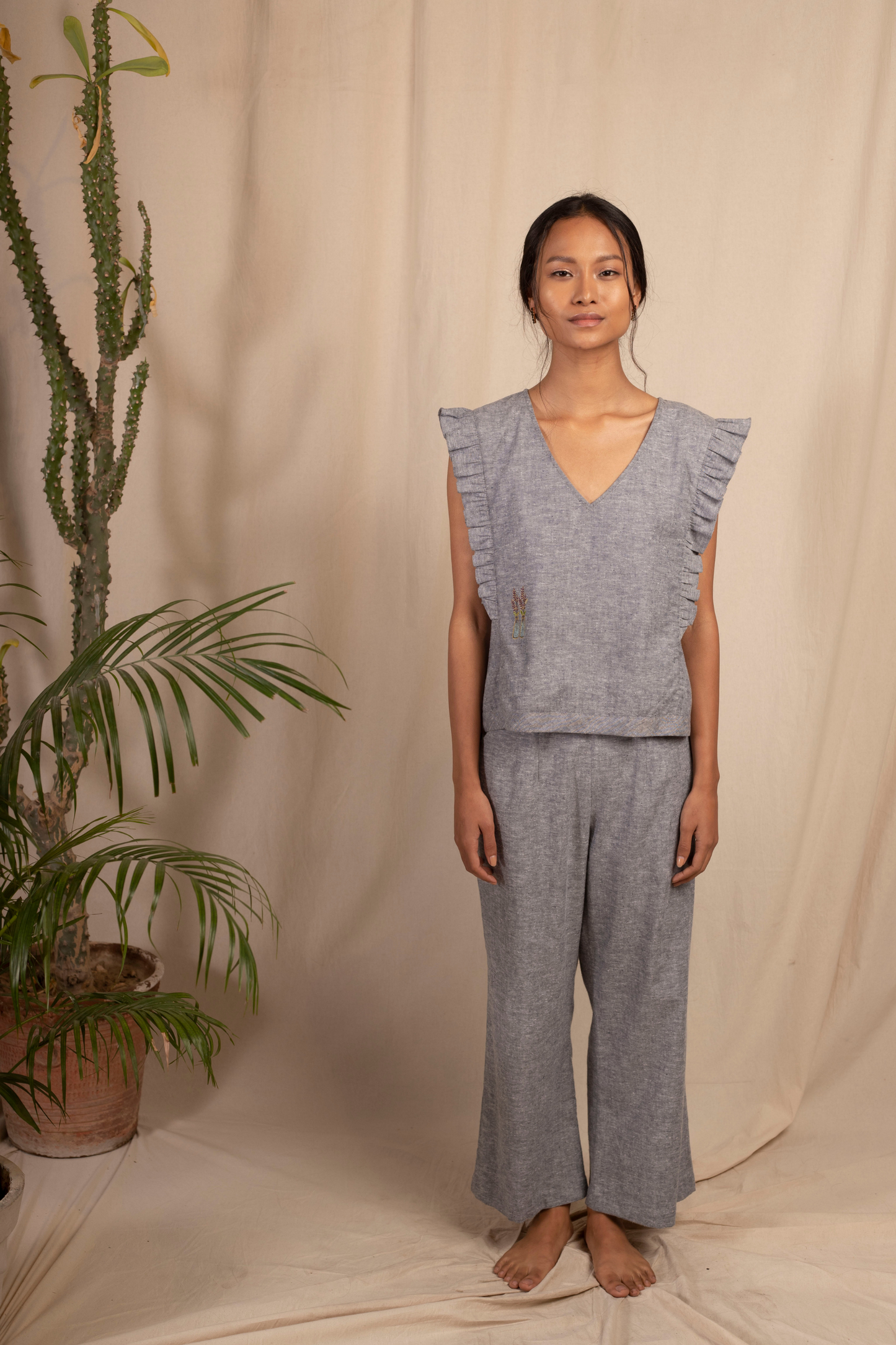 Sui | MARINA embroidered hemp denim casual top with ruffle details from Granita Summer Collection 2019