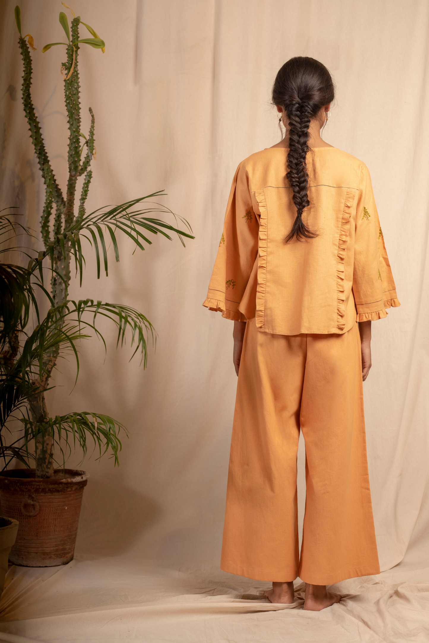 Sui | ORNELLA hand-embroidered, herbal-dyed hemp casual top from Granita Summer Collection 2019
