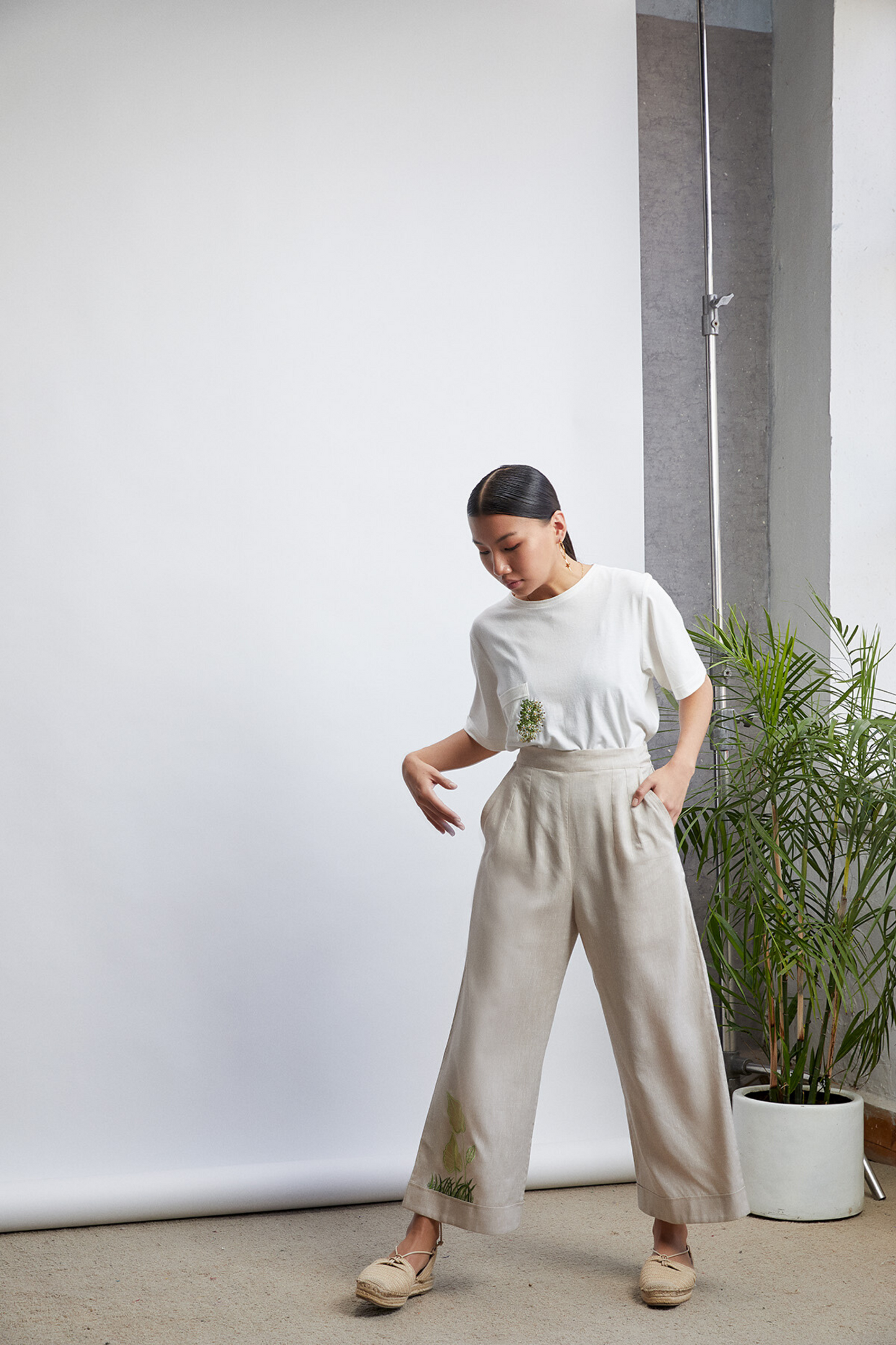 The Easy linen wide-leg trousers