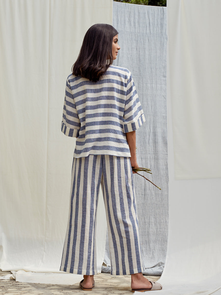 Escape into Nature organic cotton top