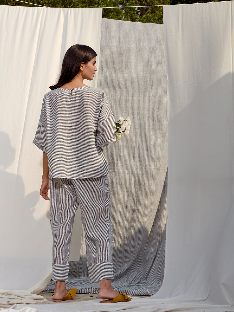On My Way Into the Wild organic cotton top