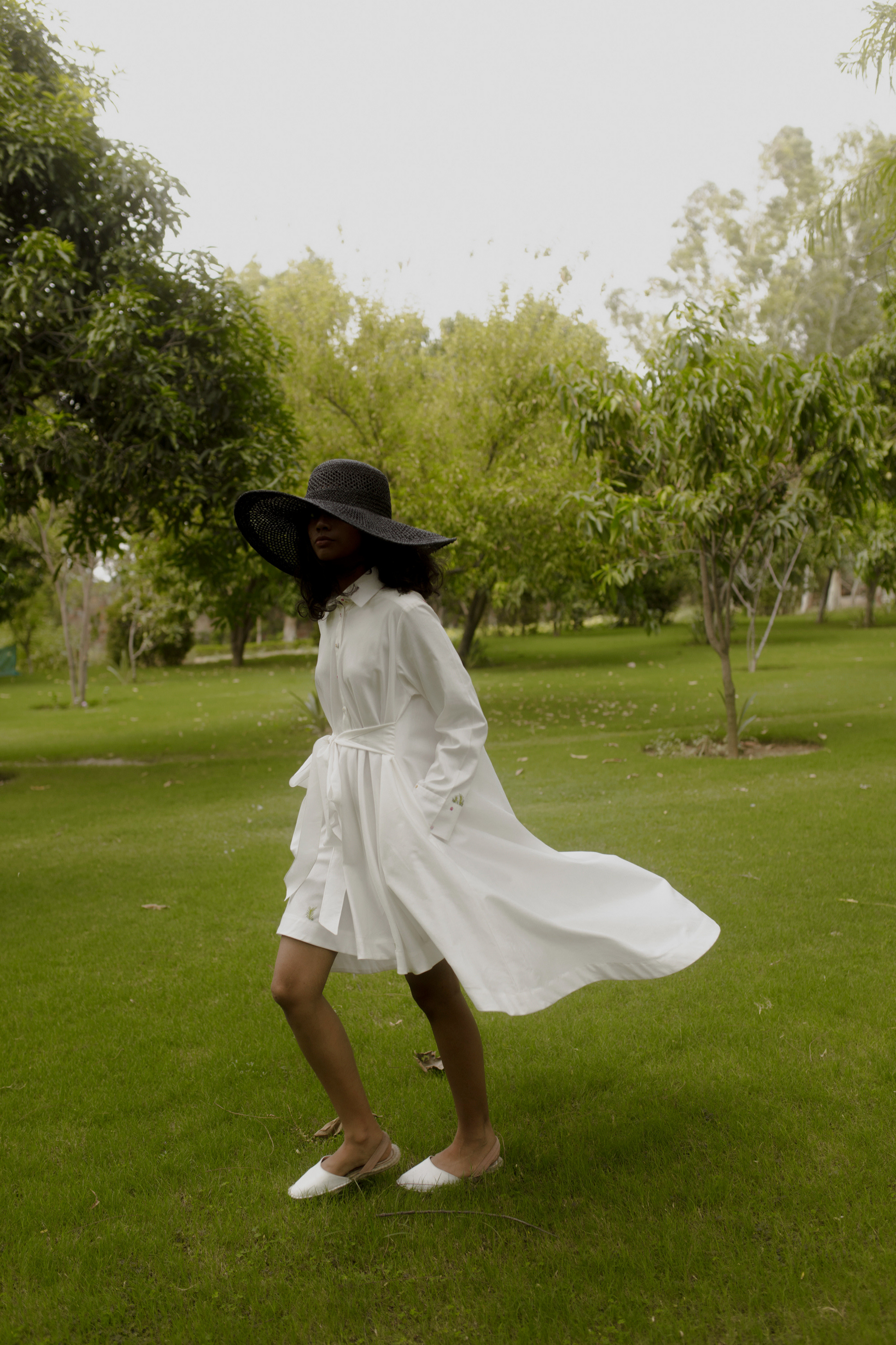 Sui | EASY BREEZY hand-embroidered organic cotton dress (classic Flow edition) from Flow Winter Collection 2019