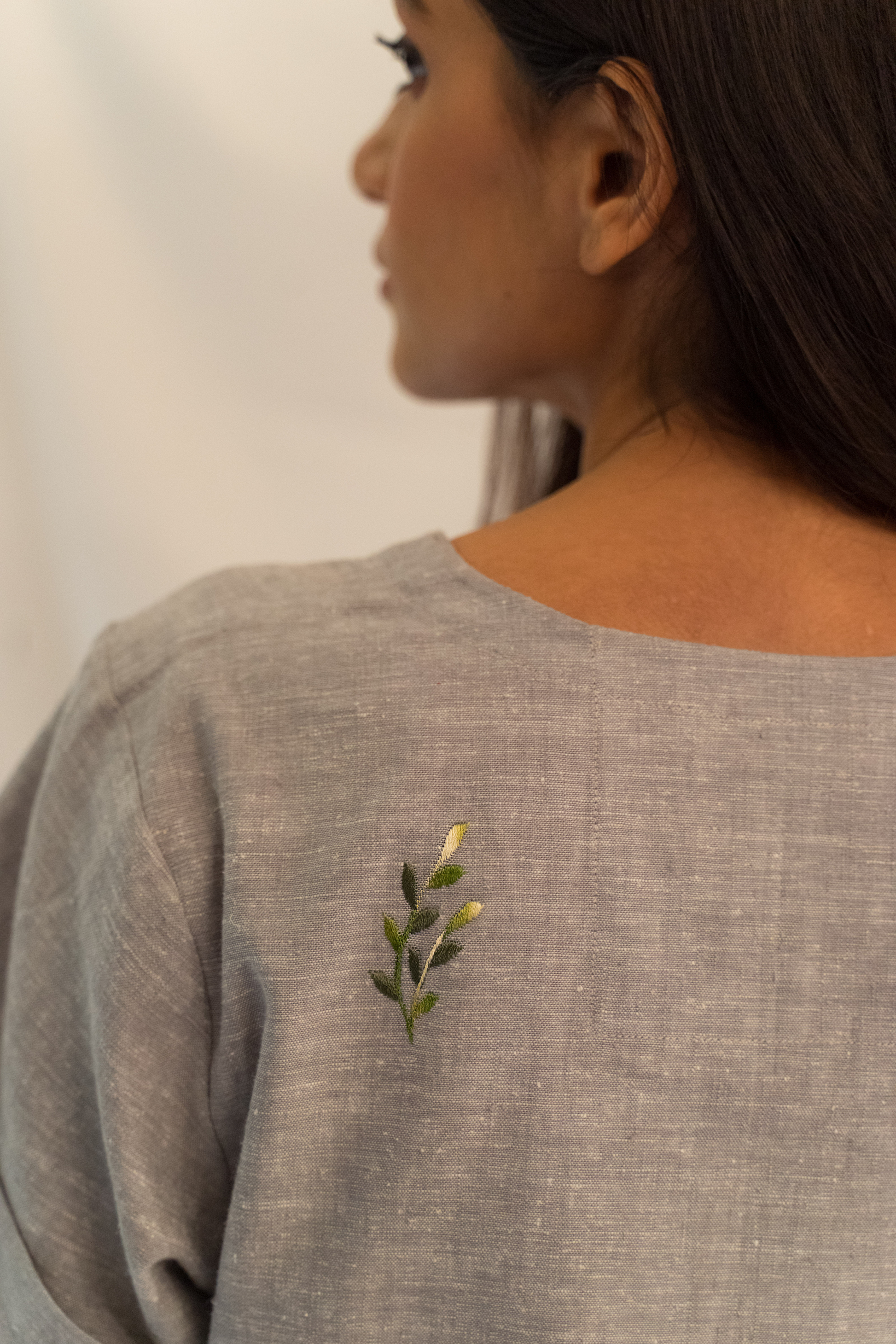 Sui | LEAFY hand-embroidered hemp crop top from Flow Winter Collection 2019