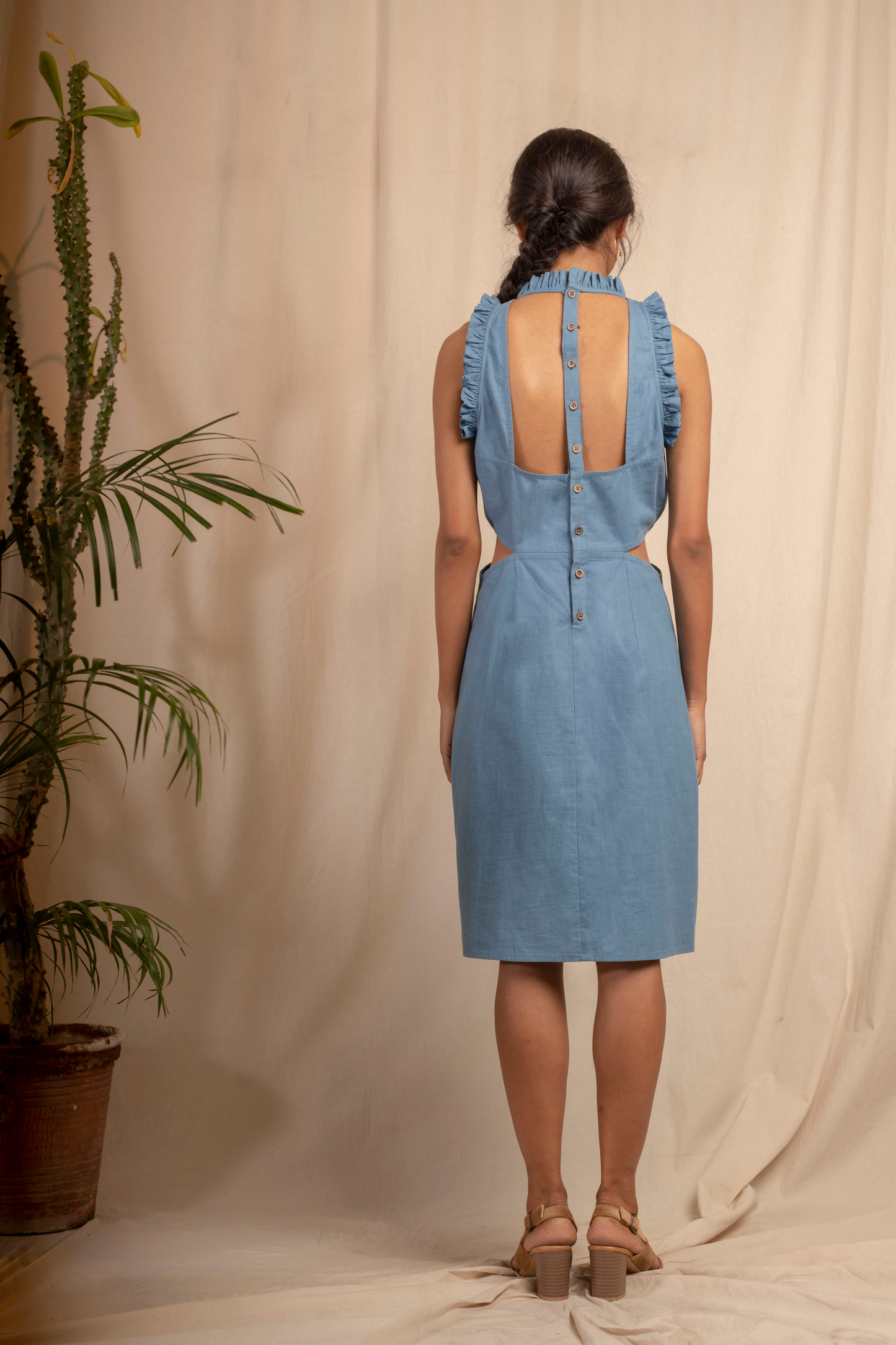 Sui | MARTINA embroidered, herbal-dyed hemp dress with cinched waist and cut-out back from Granita Summer Collection 2019