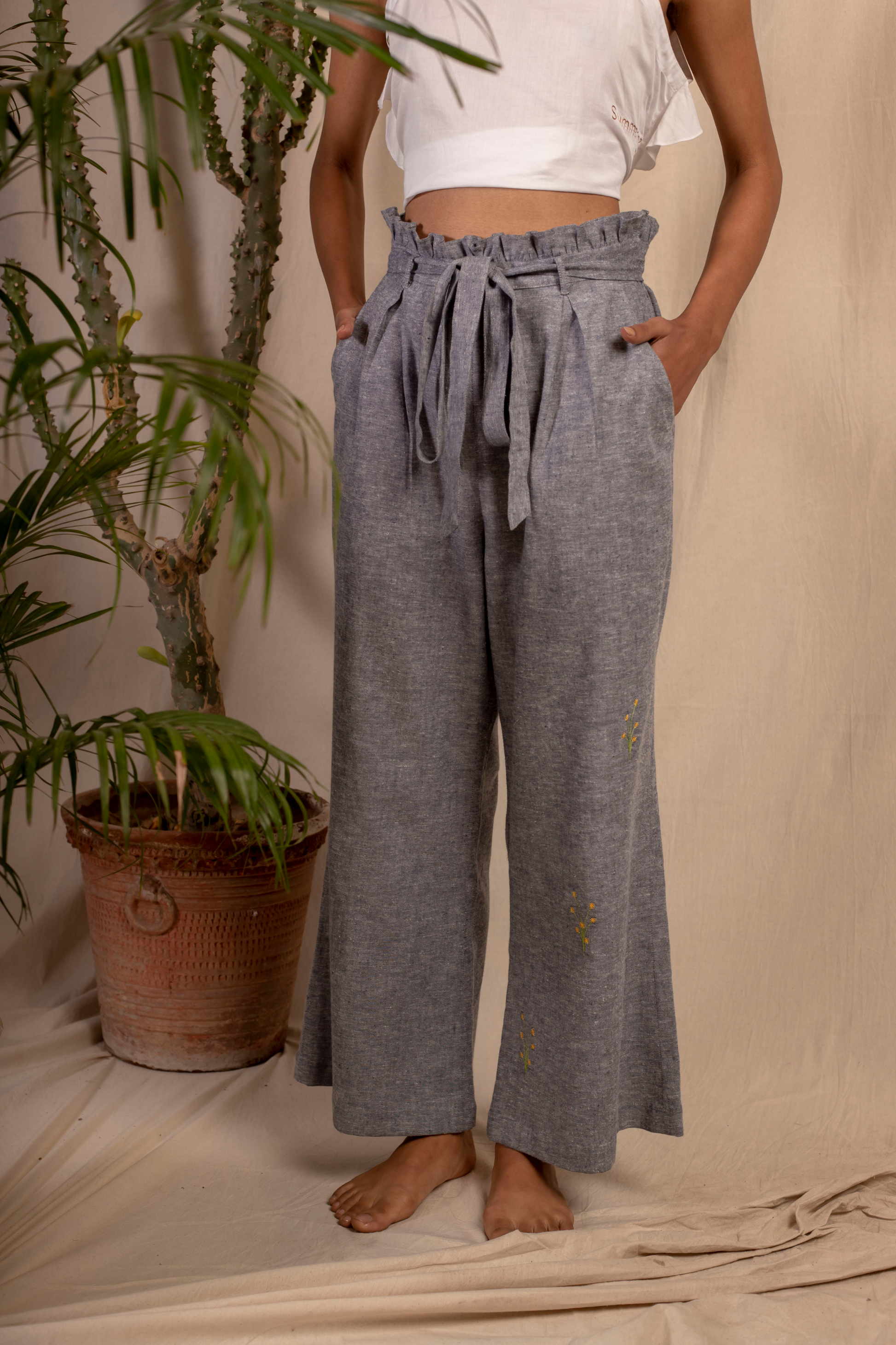 Sui | SUMMERTIME hand-embroidered hemp denim casual pants from Granita Summer Collection 2019