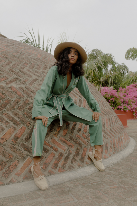 Sui | THE VIBE embroidered, herbal-dyed casual hemp trousers from Flow Winter Collection 2019